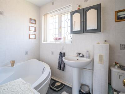 Large Family Bathroom
